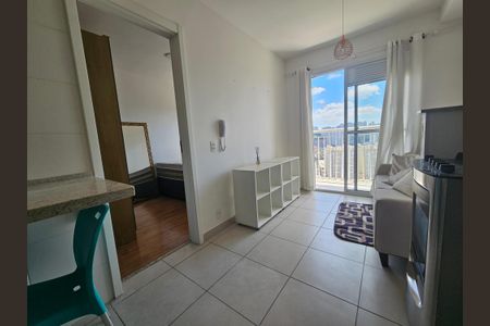 Sala de kitnet/studio para alugar com 1 quarto, 28m² em Vila das Belezas, São Paulo