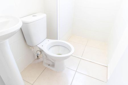 Apartamento para alugar com 42m², 2 quartos e sem vaga Apartamento para alugar com 42m², 2 quartos e sem vagaBanheiro