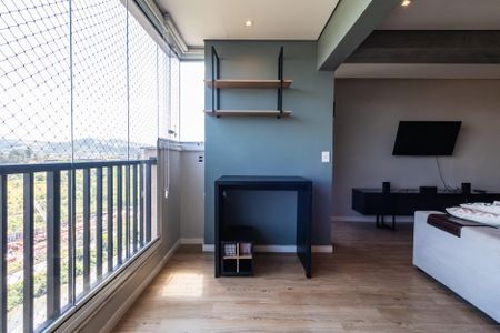Sala de apartamento à venda com 3 quartos, 110m² em Alphaville Empresarial, Barueri