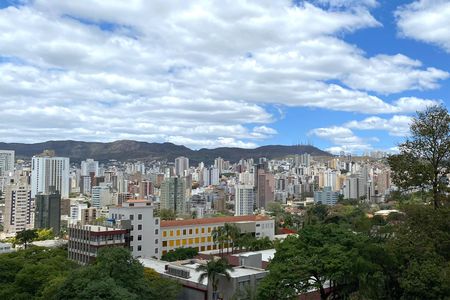 Vista do Quarto de apartamento à venda com 1 quarto, 39m² em Lourdes, Belo Horizonte