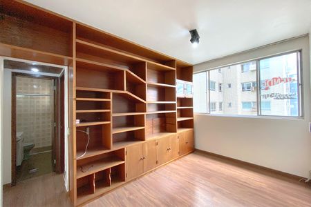 Sala de apartamento à venda com 1 quarto, 39m² em Lourdes, Belo Horizonte