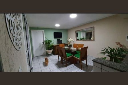 Casa à venda com 265m², 3 quartos e 3 vagasFoto 03