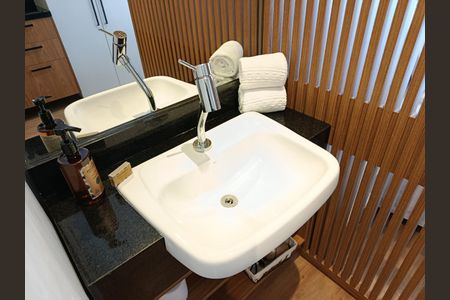 Apartamento para alugar com 21m², 1 quarto e sem vaga Apartamento para alugar com 21m², 1 quarto e sem vagaEstúdio - banheiro