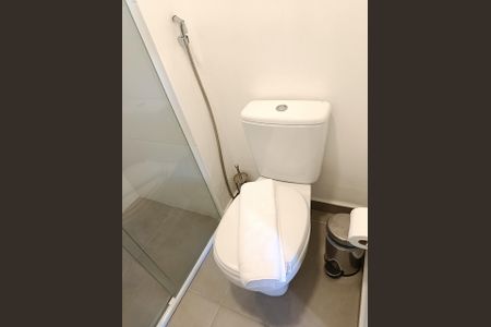 Apartamento para alugar com 21m², 1 quarto e sem vaga Apartamento para alugar com 21m², 1 quarto e sem vagaEstúdio - banheiro