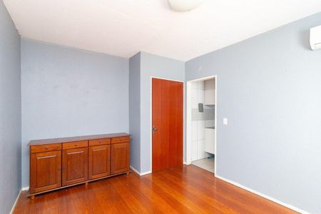 Sala de apartamento para alugar com 2 quartos, 64m² em Santo Antônio, Porto Alegre