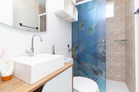 Banheiro de apartamento para alugar com 2 quartos, 64m² em Santo Antônio, Porto Alegre