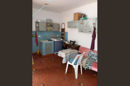 Casa à venda com 241m², 3 quartos e 2 vagas Casa à venda com 241m², 3 quartos e 2 vagasFoto 02