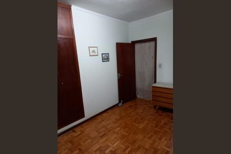 Casa à venda com 241m², 3 quartos e 2 vagas Casa à venda com 241m², 3 quartos e 2 vagasFoto 33