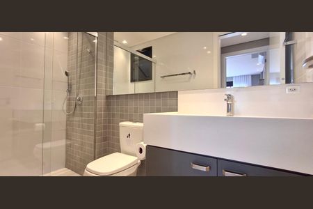 Banheiro  de apartamento para alugar com 1 quarto, 74m² em Barreiros, São José