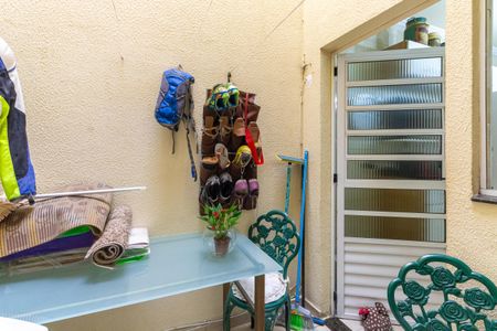 Casa de condomínio à venda com 150m², 2 quartos e 2 vagasÁrea de Serviço