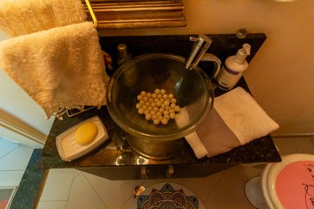 Casa de condomínio à venda com 150m², 2 quartos e 2 vagasLavabo