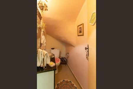 Casa de condomínio à venda com 150m², 2 quartos e 2 vagasLavabo