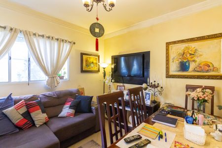 Casa de condomínio à venda com 150m², 2 quartos e 2 vagasSala