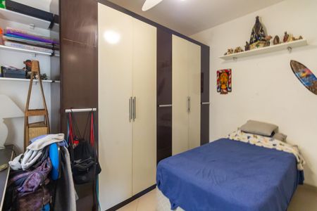 Casa de condomínio à venda com 150m², 2 quartos e 2 vagasSuíte 2