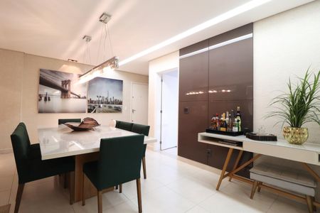 Apartamento para alugar com 114m², 2 quartos e 2 vagasSala