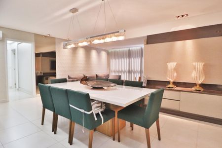 Apartamento para alugar com 114m², 2 quartos e 2 vagasSala