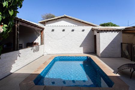 Casa à venda com 440m², 5 quartos e 2 vagasPiscina