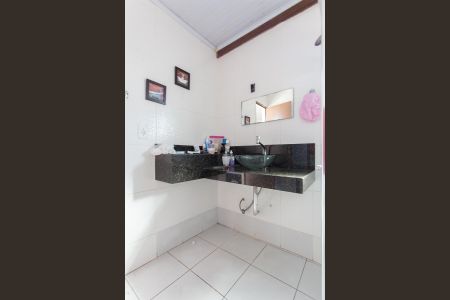 Casa à venda com 440m², 5 quartos e 2 vagasBanheiro da Suíte 2