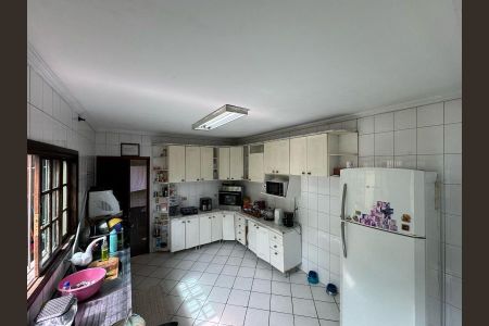 Casa à venda com 138m², 3 quartos e 3 vagas Casa à venda com 138m², 3 quartos e 3 vagasFoto 03