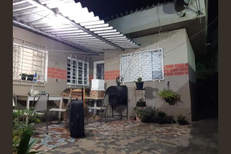Foto 01 de casa à venda com 2 quartos, 272m² em Vila Osasco, Osasco