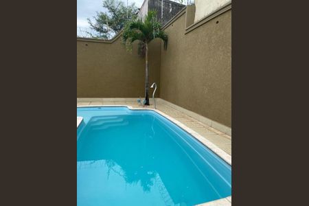 Casa à venda com 476m², 4 quartos e 6 vagas Casa à venda com 476m², 4 quartos e 6 vagasFoto 10