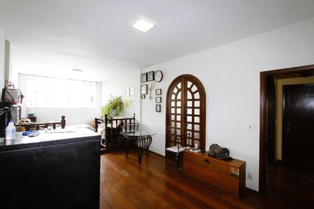 Sala 2 de apartamento à venda com 4 quartos, 200m² em Vila Paris, Belo Horizonte