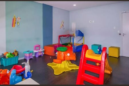 Apartamento à venda com 103m², 2 quartos e 2 vagas Apartamento à venda com 103m², 2 quartos e 2 vagasSalão de jogos