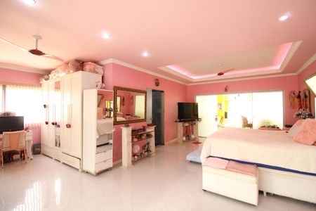 Casa de condomínio para alugar com 242m², 4 quartos e 1 vagaSuíte 1