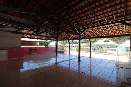 Casa de condomínio para alugar com 242m², 4 quartos e 1 vagaTerraço