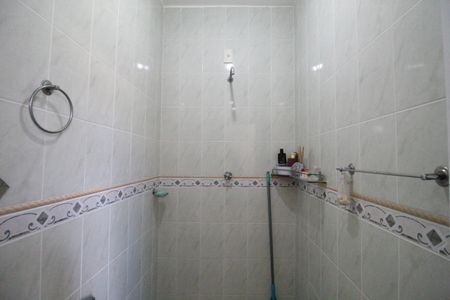 Casa de condomínio para alugar com 242m², 4 quartos e 1 vagaBanheiro da suíte 2