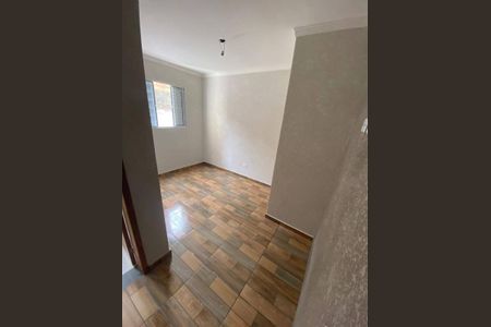 Foto 04 de casa à venda com 2 quartos, 88m² em Cidade São Francisco, São Paulo