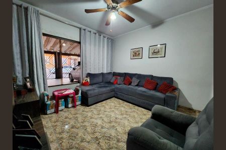 Casa à venda com 260m², 4 quartos e 6 vagasFoto 09