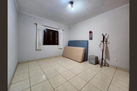 Casa à venda com 260m², 4 quartos e 6 vagasFoto 05