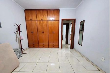 Casa à venda com 260m², 4 quartos e 6 vagasFoto 07