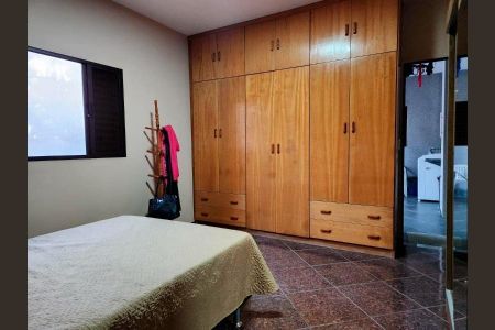 Casa à venda com 260m², 4 quartos e 6 vagasFoto 08