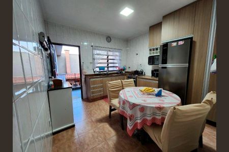 Casa à venda com 260m², 4 quartos e 6 vagasFoto 15