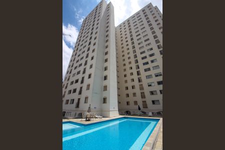 Apartamento à venda com 83m², 2 quartos e 2 vagasÁrea comum - Piscina