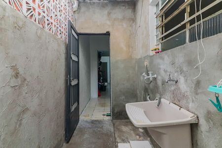 Casa à venda com 75m², 2 quartos e 2 vagas Casa à venda com 75m², 2 quartos e 2 vagasLavanderia