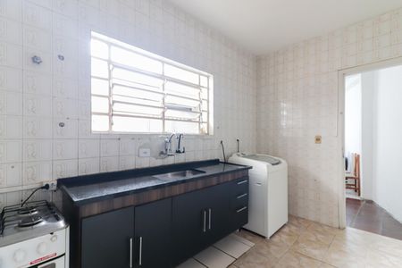 Casa à venda com 75m², 2 quartos e 2 vagas Casa à venda com 75m², 2 quartos e 2 vagasCozinha