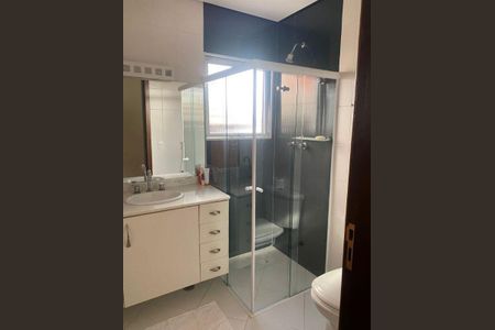 Casa de condomínio à venda com 360m², 4 quartos e 4 vagas Casa de condomínio à venda com 360m², 4 quartos e 4 vagasFoto 28