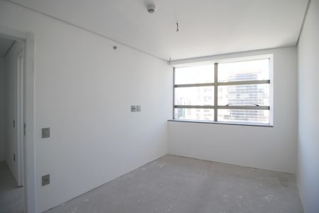 Suíte  de apartamento à venda com 2 quartos, 73m² em Vila Olímpia, São Paulo