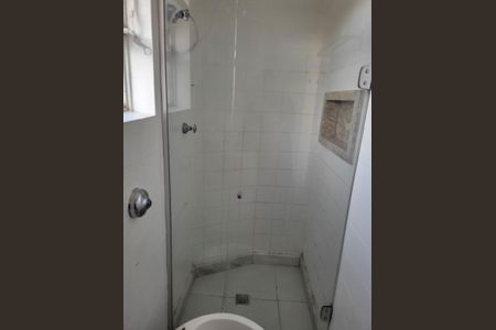 Banheiro de apartamento à venda com 1 quarto, 31m² em Santo Antônio, Belo Horizonte