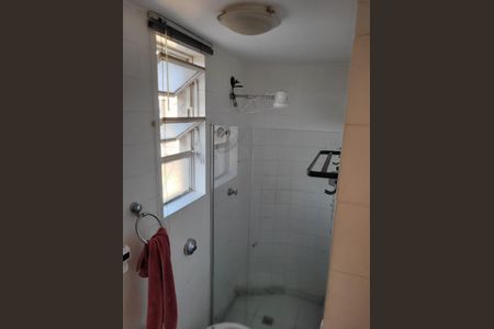 Banheiro de apartamento à venda com 1 quarto, 31m² em Santo Antônio, Belo Horizonte
