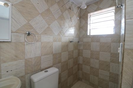 Banheiro Social de casa para alugar com 1 quarto, 45m² em Cidade Satelite Santa Barbara, São Paulo