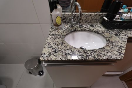 Apartamento à venda com 96m², 3 quartos e 2 vagasBanheiro 