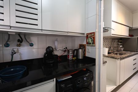 Apartamento à venda com 96m², 3 quartos e 2 vagasLavanderia