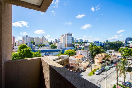 Apartamento à venda com 64m², 2 quartos e 2 vagasVaranda do quarto 1
