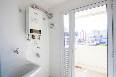 Apartamento à venda com 64m², 2 quartos e 2 vagasÁrea de serviço