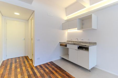 Cozinha de kitnet/studio para alugar com 1 quarto, 33m² em República, São Paulo