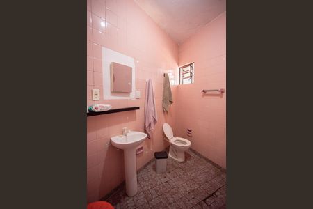 Casa à venda com 157m², 3 quartos e sem vagaBANHEIRO